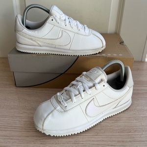 Nike Cortez Basic Leather White Gary Sneakers - 6 Y- 7.5 W